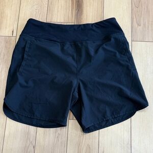 Soothfeel Women's Black Athletic Shorts